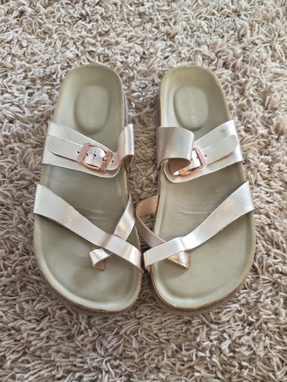 Madden Girl Metallic Rose Gold Double Strap Toe-Loop Sandals